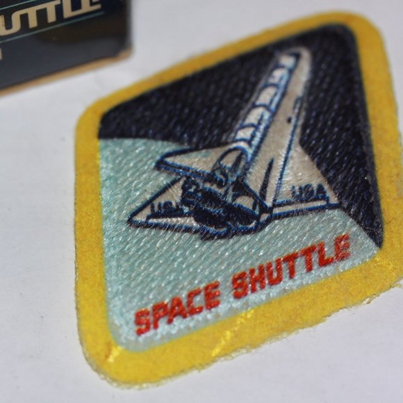 Vintage Avon Space Shuttle Ring and Patch Set Original Box, 1982  #29 - Picture 2 of 5
